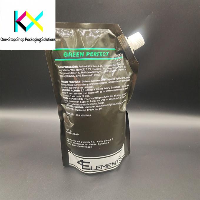 Bolso de embalaje líquido negro con boquilla central para detergente limpiador Bolso de material de buena barrera 3